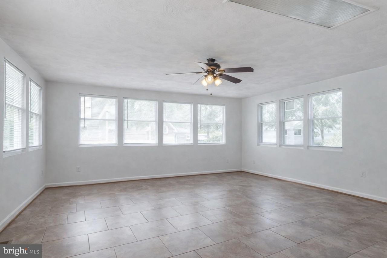 8808 Allentown Rd - Photo 6 of 30