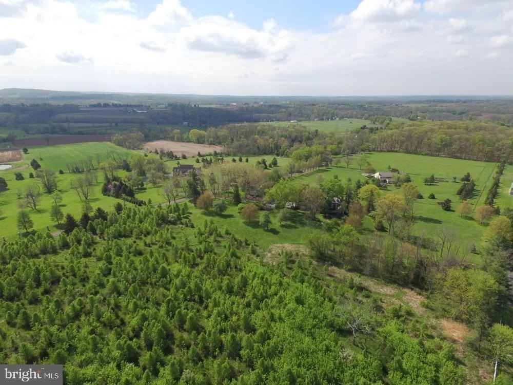 5736 Stoney Hill Rd - Photo 4 of 22