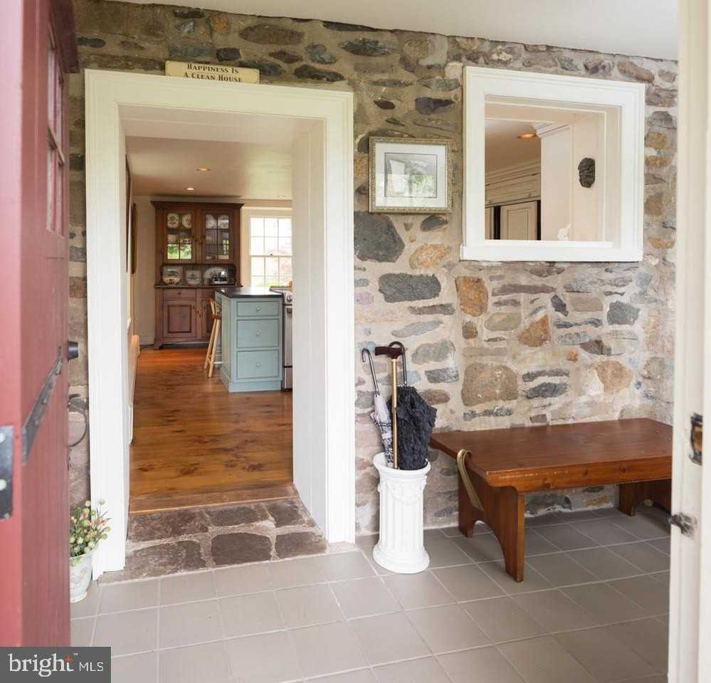 5736 Stoney Hill Rd - Photo 5 of 22