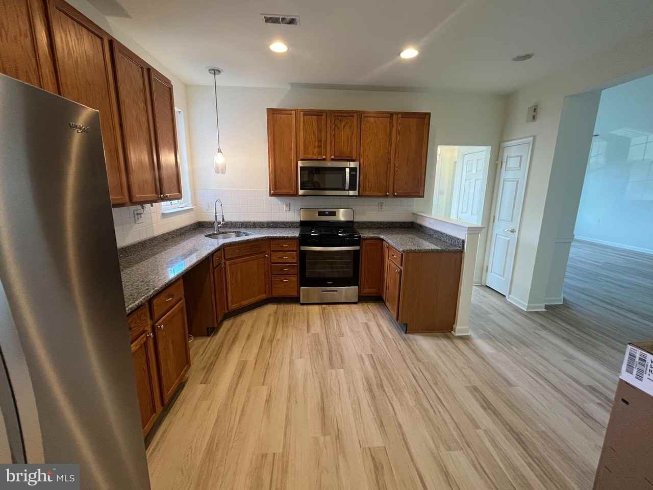 1607 Hulnick Rd Unit 438-27 #438-27 - Photo 2 of 16