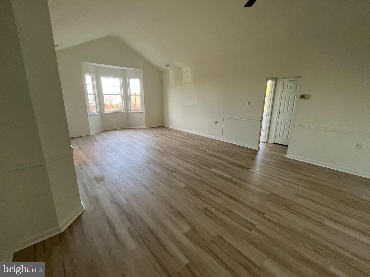 1607 Hulnick Rd Unit 438-27 #438-27 - Photo 4 of 16