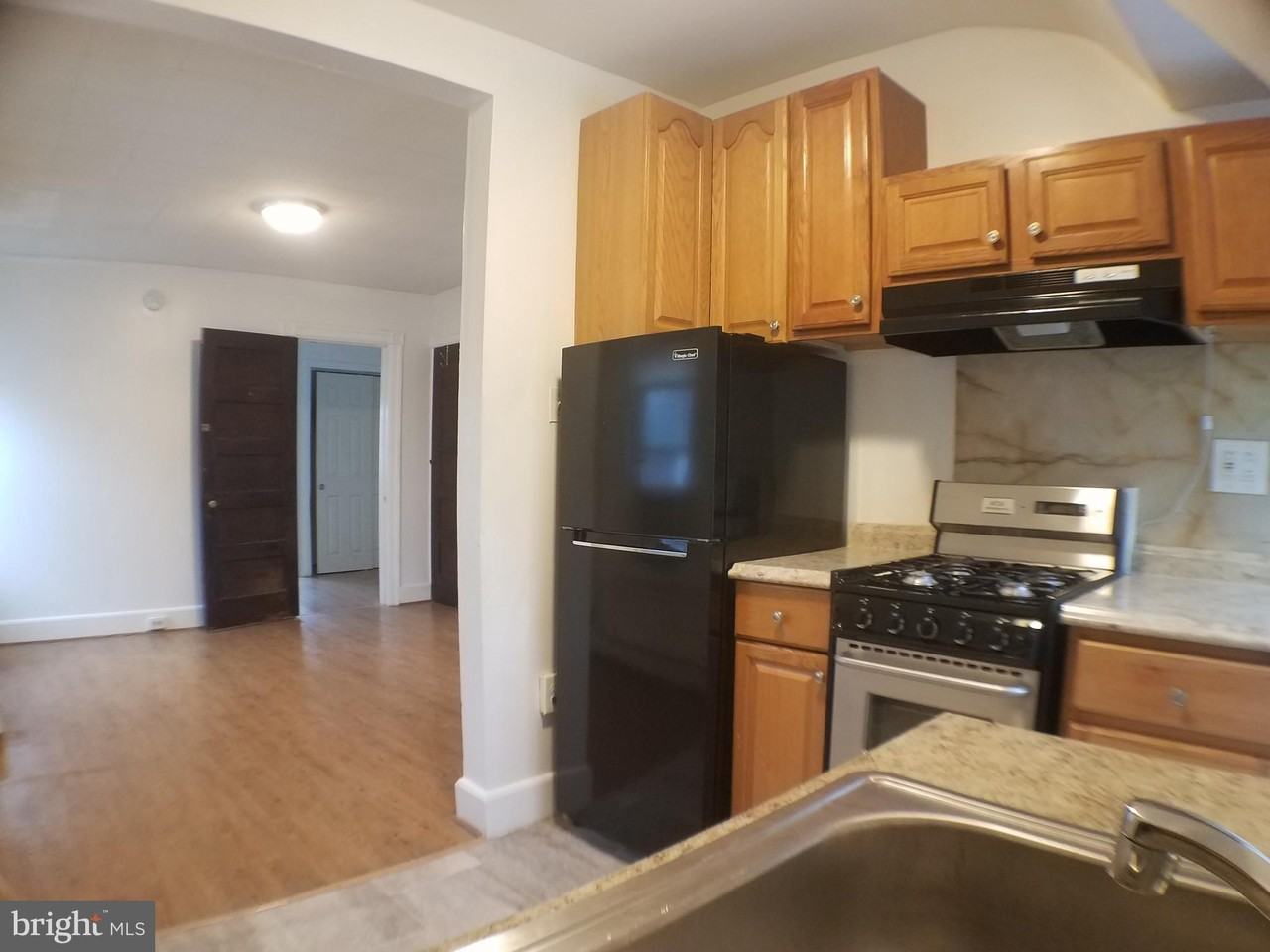 465 Gerhard St Apt 3 #3 - Photo 7 of 14