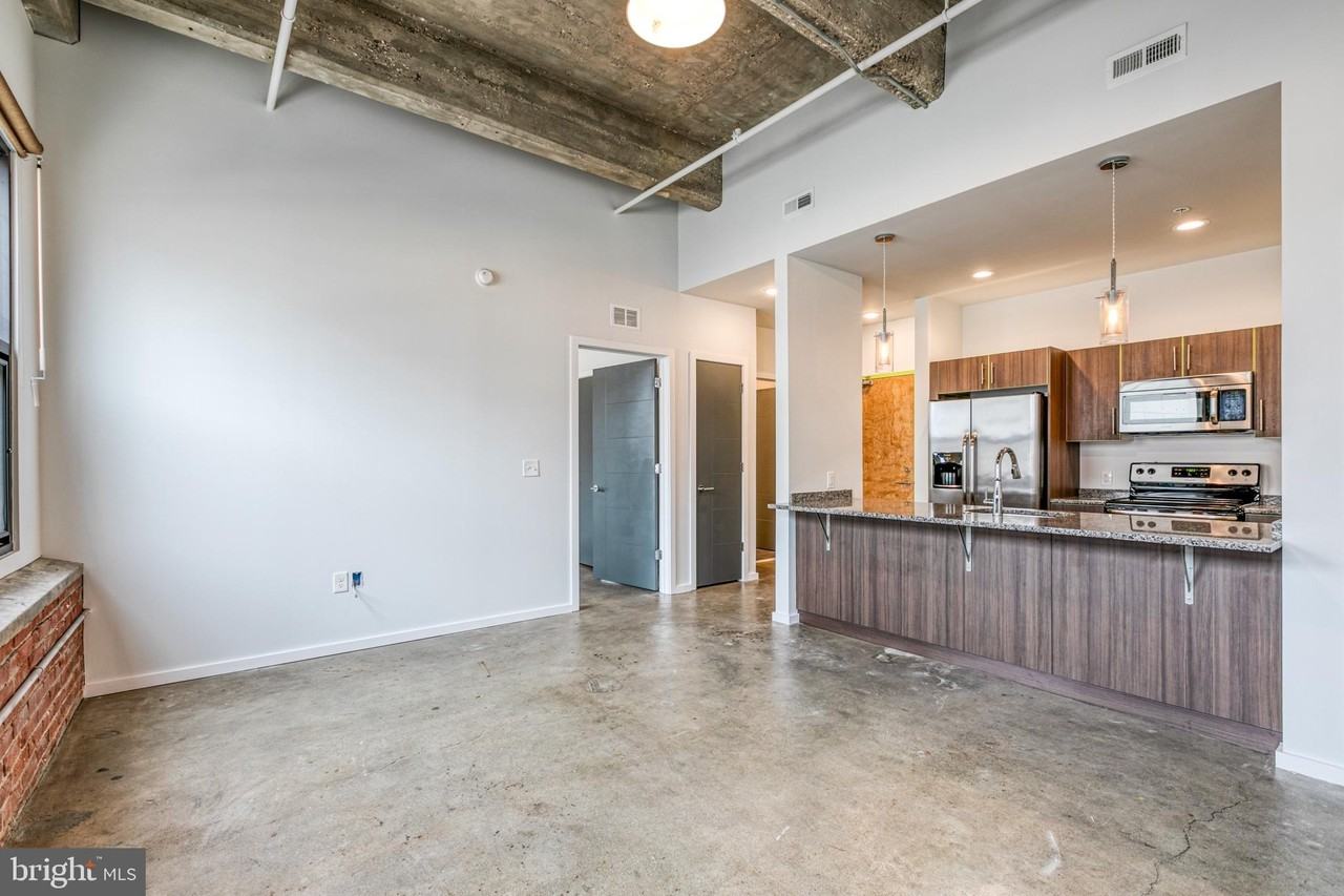 4800 Brown St Apt 304 #304 - Photo 2 of 22