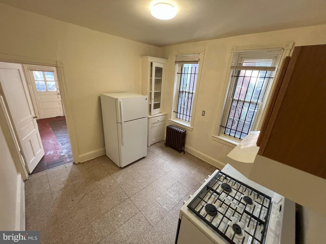 3716 N Carlisle St - Photo 2 of 4