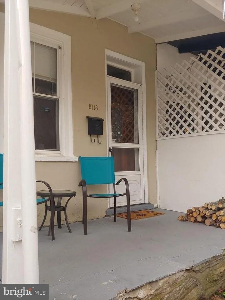 8118 Shawnee St - Photo 2 of 14