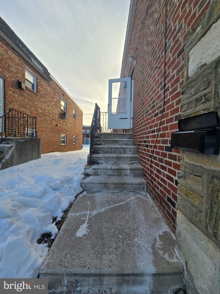 Benson St - Photo 3 of 26