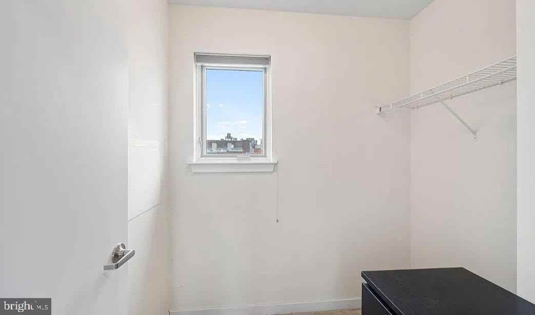 928 Wallace St - Photo 7 of 19