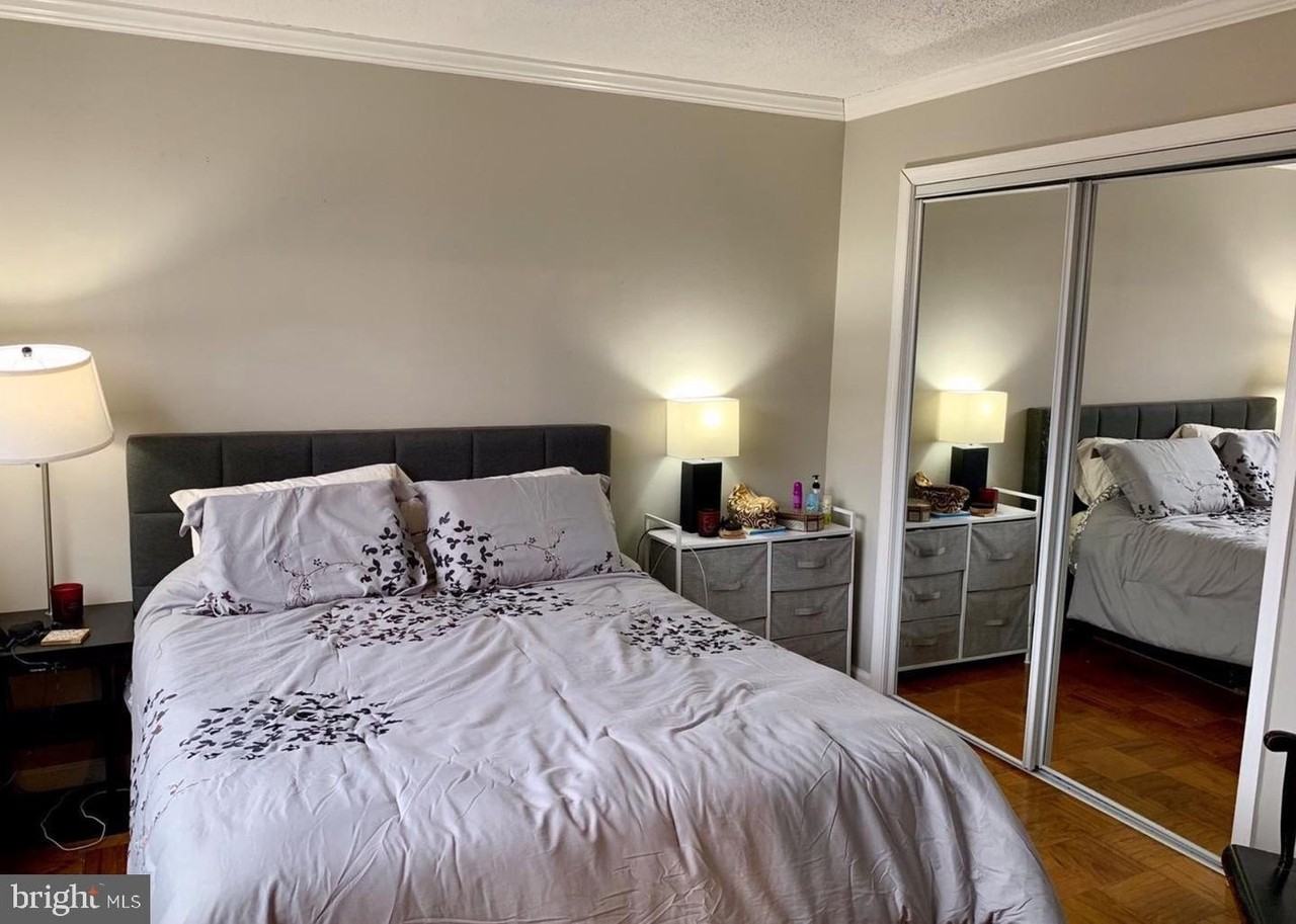 5353 Columbia Pike Apt 504 #504 - Photo 3 of 16