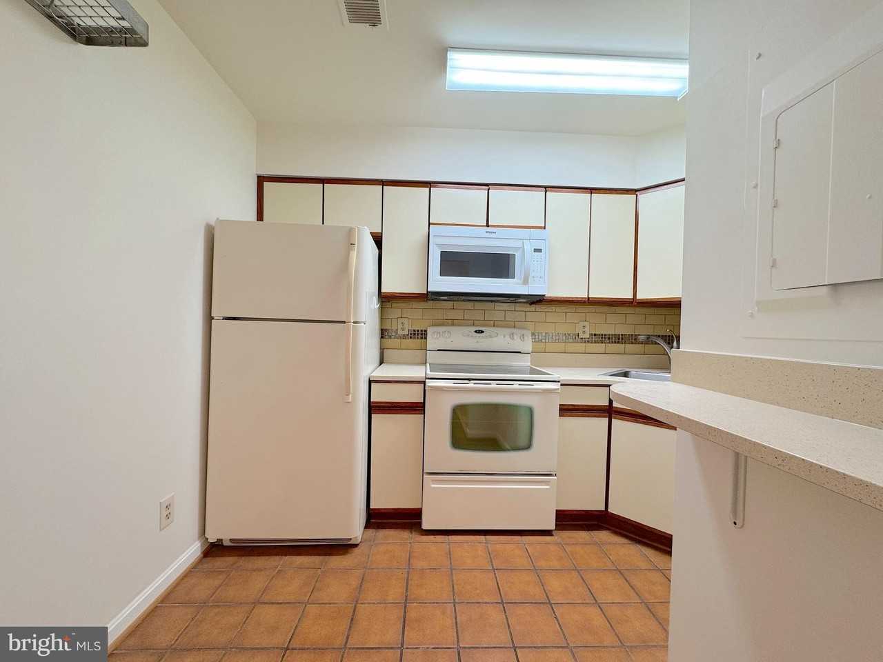 1020 N Stafford St Apt 306 #306 - Photo 6 of 24