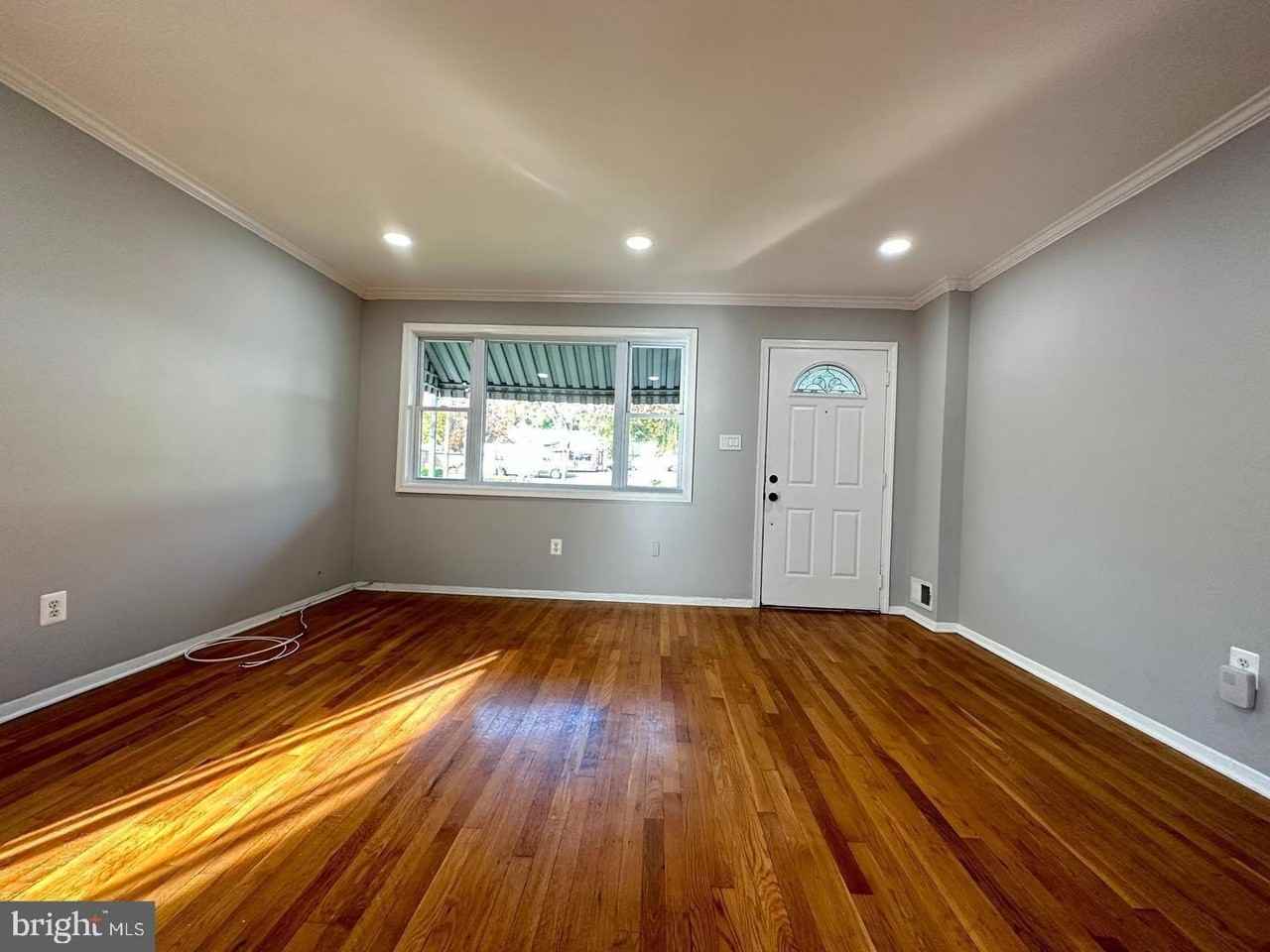 4116 Duke St - Photo 3 of 16