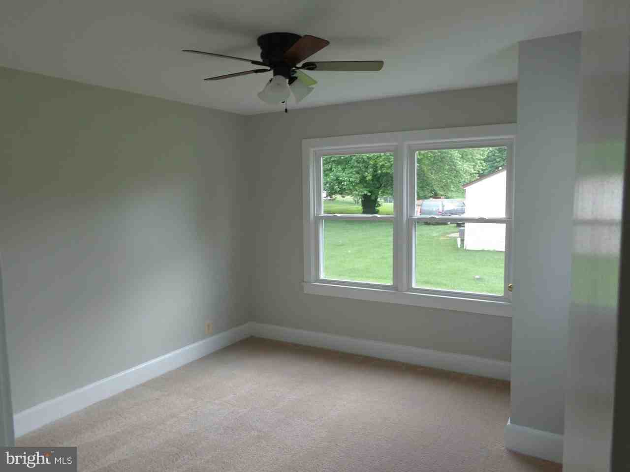 607 Waterloo Rd - Photo 5 of 8