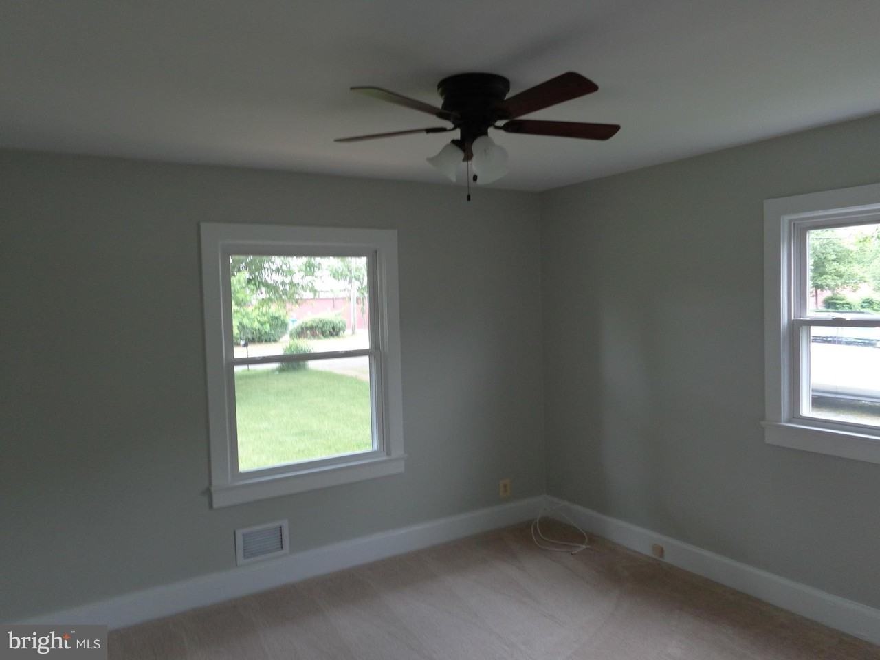 607 Waterloo Rd - Photo 7 of 8