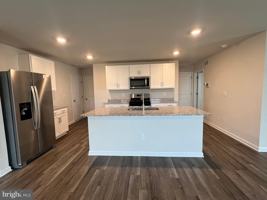 featured image of 5207 Crooked Ln