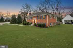 featured image of 8300 Midwood St