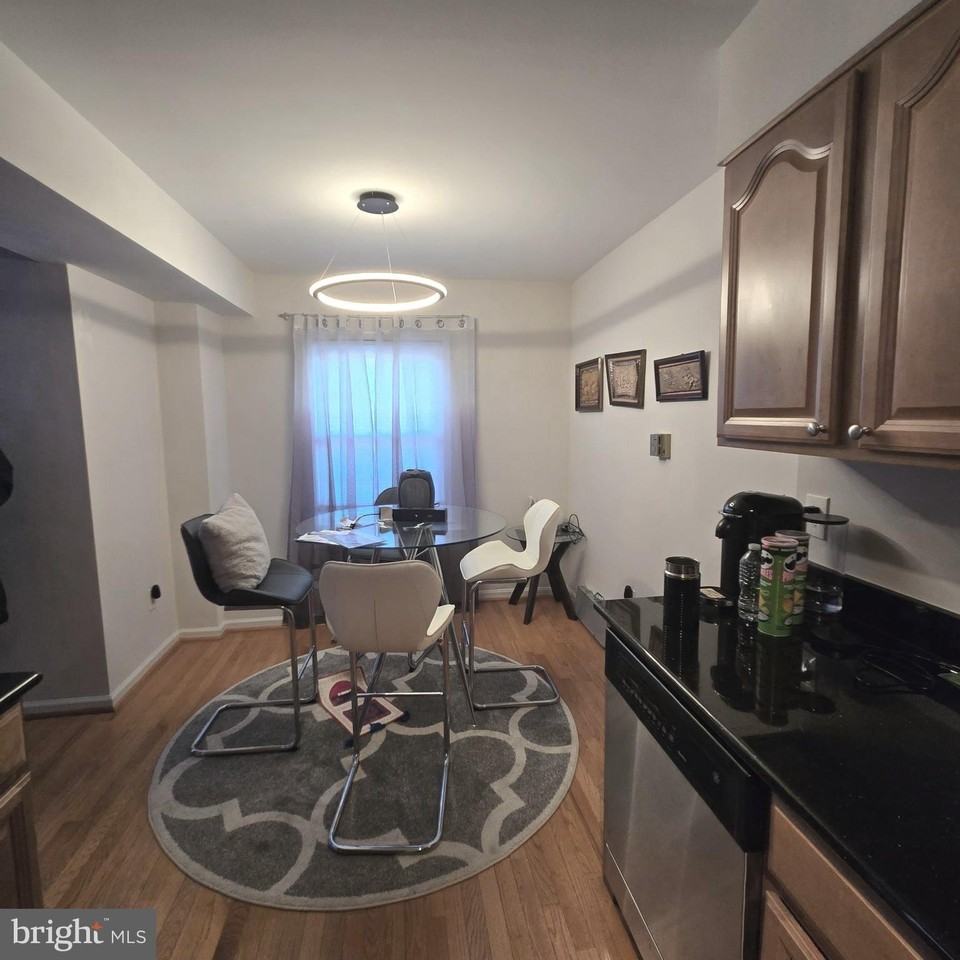 3336 Spring Ln Apt A26 #A26 - Photo 4 of 13