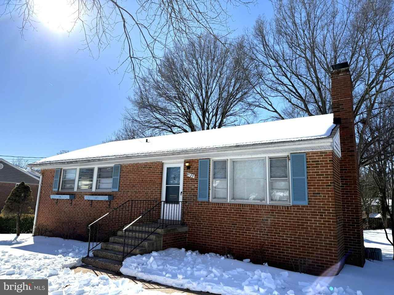 9120 Peabody St - Photo 2 of 11