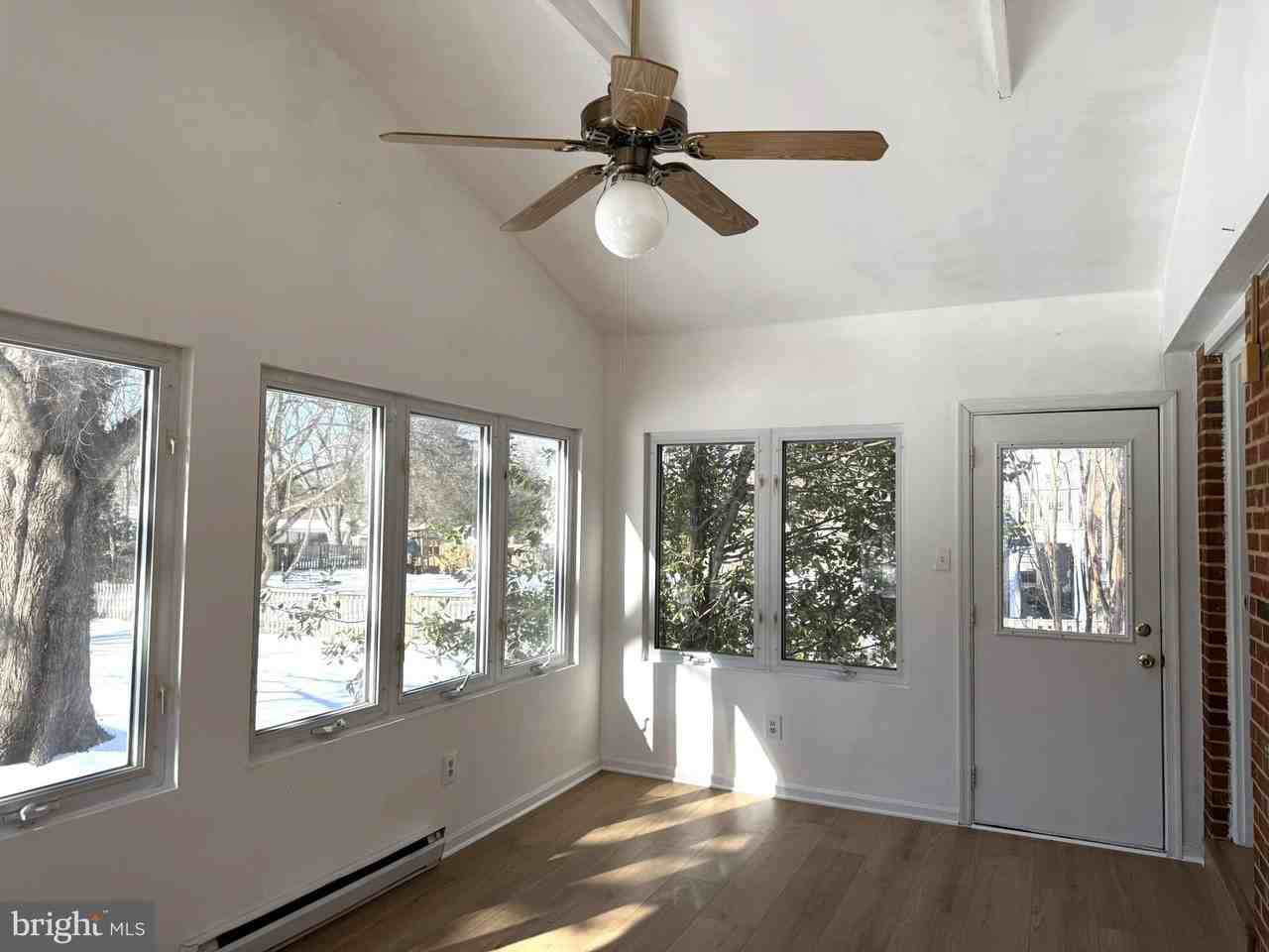 9120 Peabody St - Photo 7 of 11