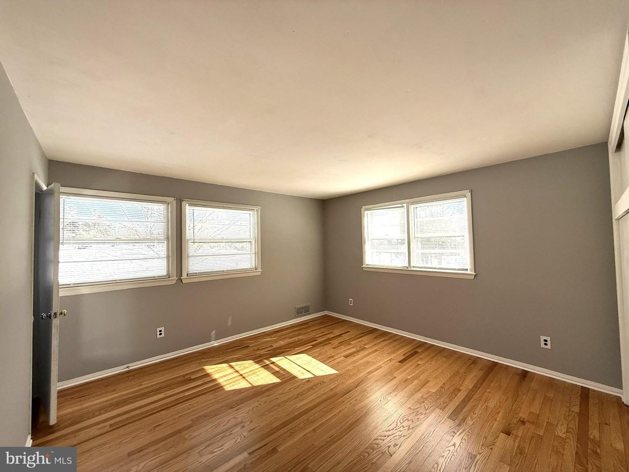 9120 Peabody St - Photo 7 of 11