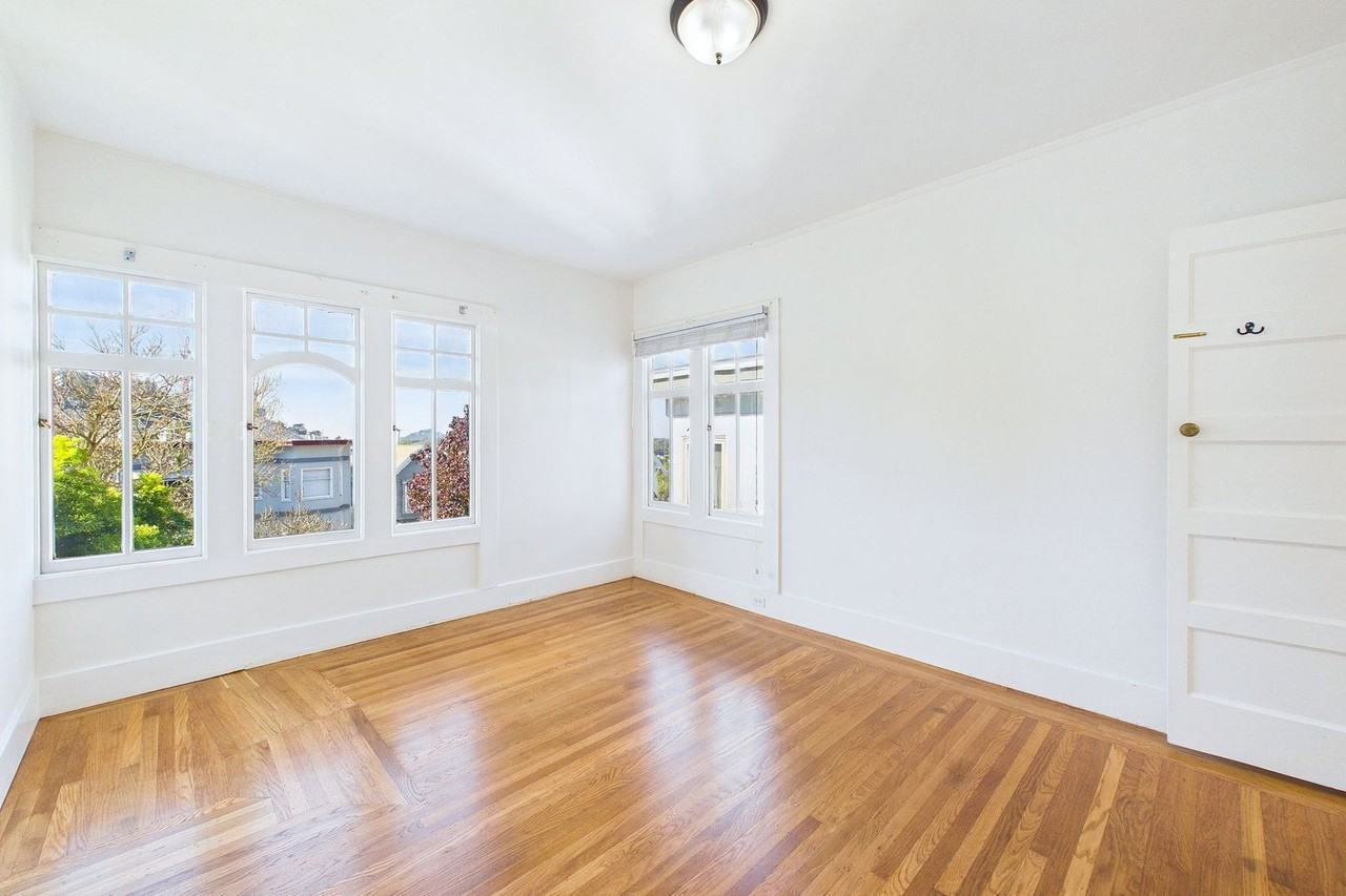 924 Clayton St - Photo 5 of 37