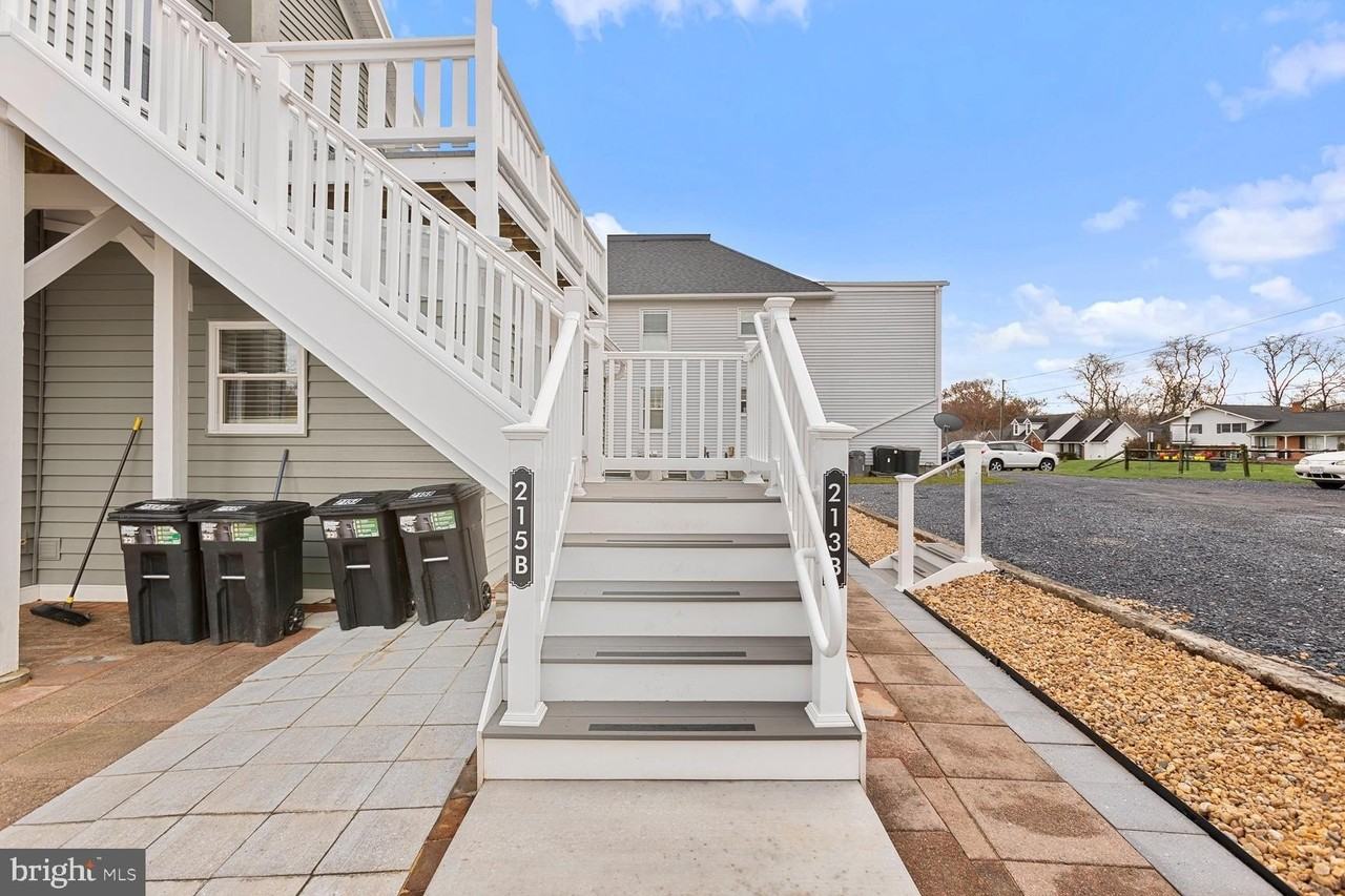 215 Piccadilly St Unit B #B