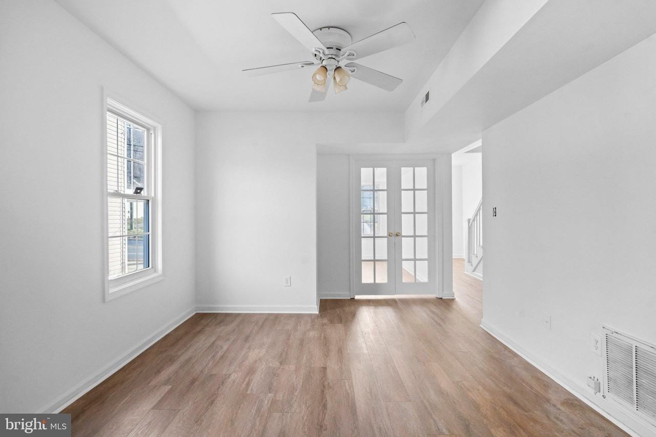 137 Cambridge St - Photo 6 of 27