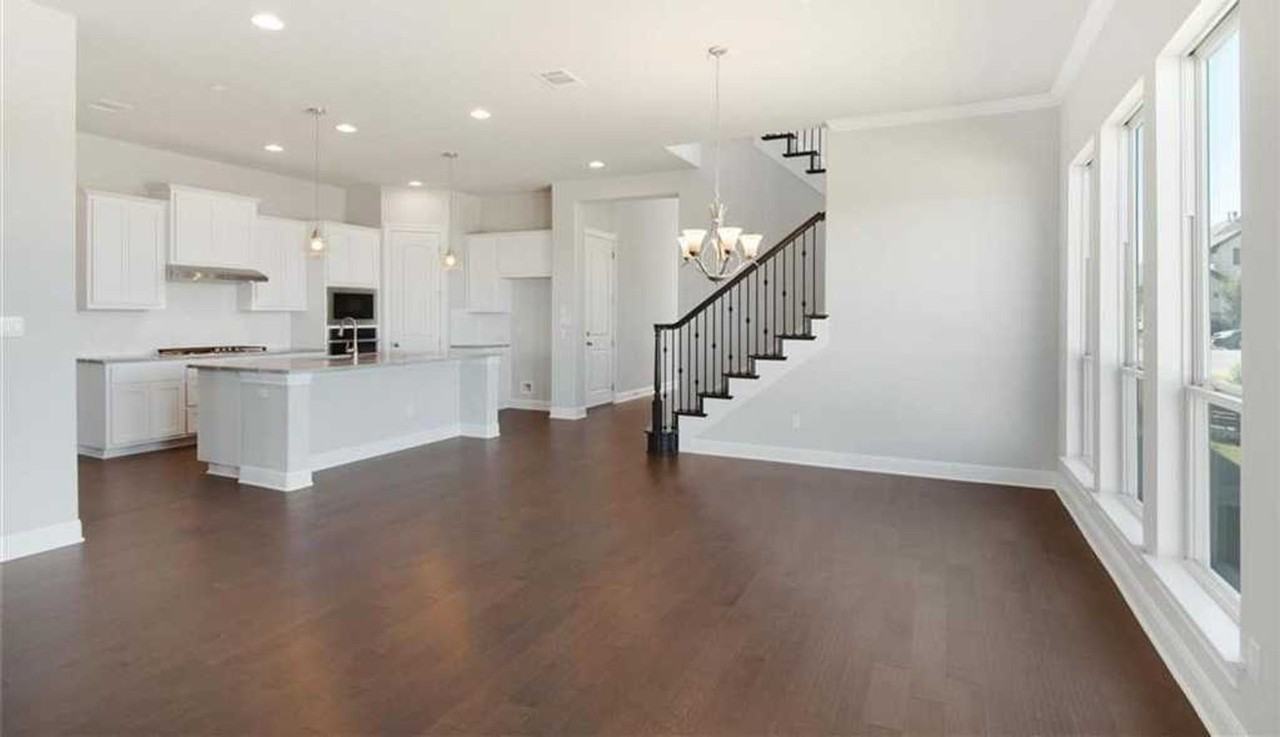 1120 Positano Pass - Photo 5 of 28