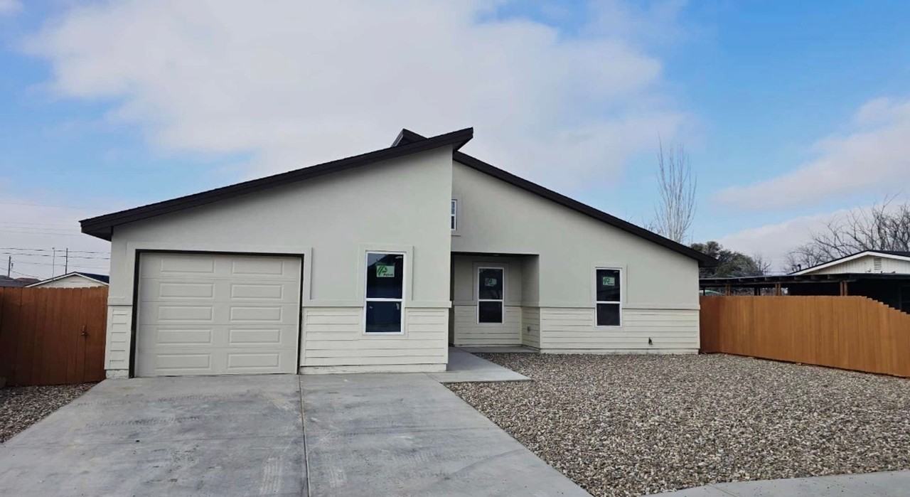 1011 N Carol Ave - Photo 2 of 21