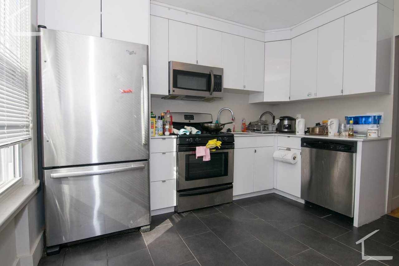 27 Greylock Rd - Photo 3 of 6