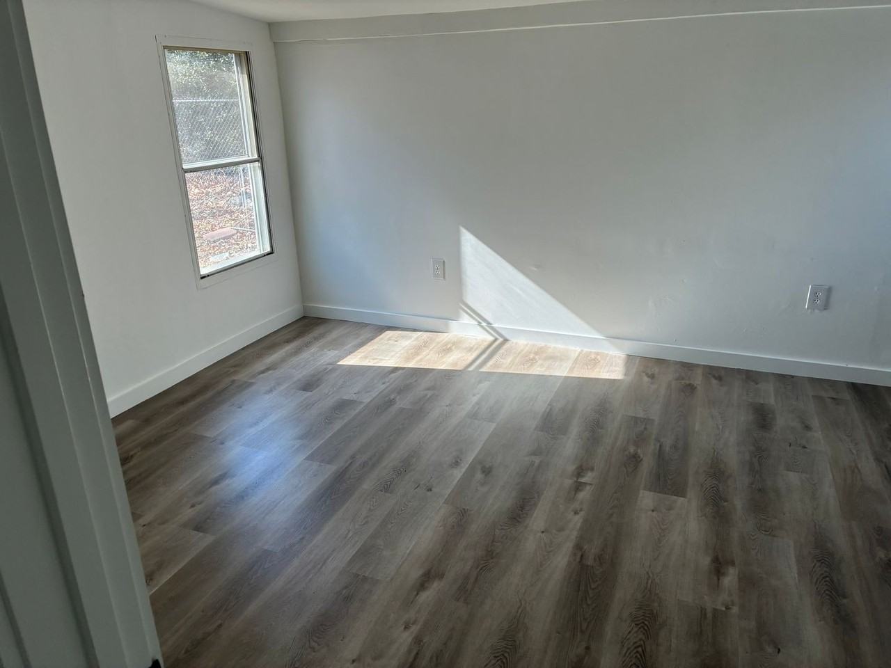 4907 Unionville Rd - Photo 4 of 13