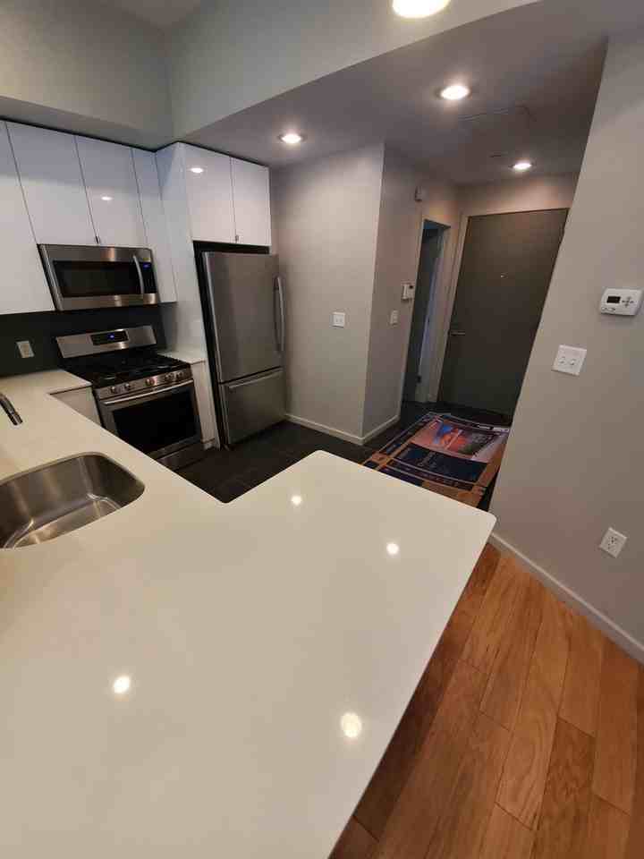 52 Glenville Ave - Photo 4 of 9