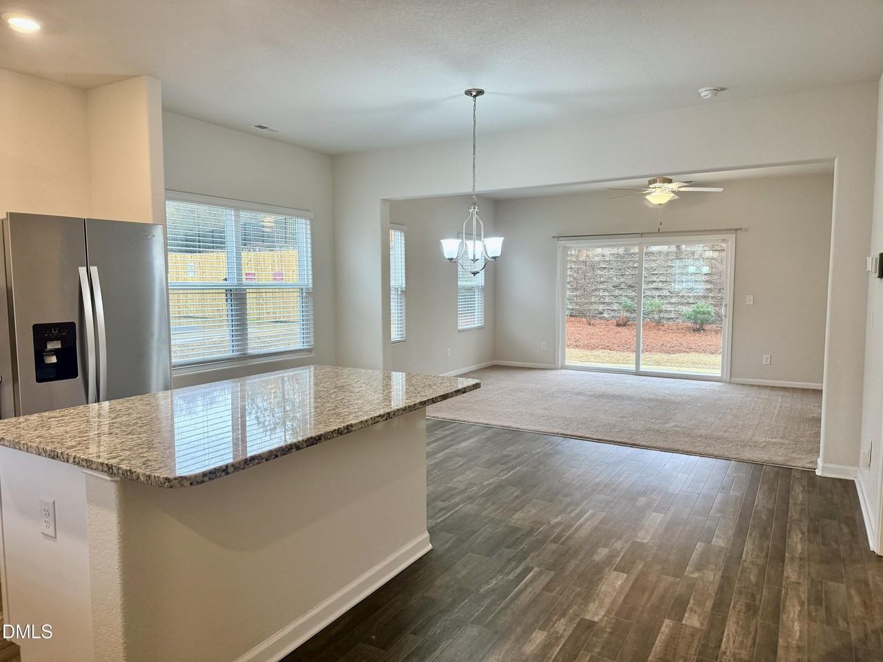 258 Yorktown Ln - Photo 2 of 10