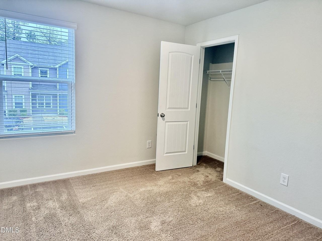 258 Yorktown Ln - Photo 7 of 10