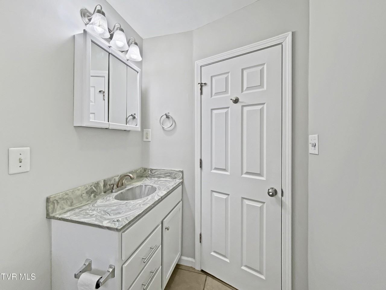 905 Sevier St Apt D #D - Photo 6 of 12