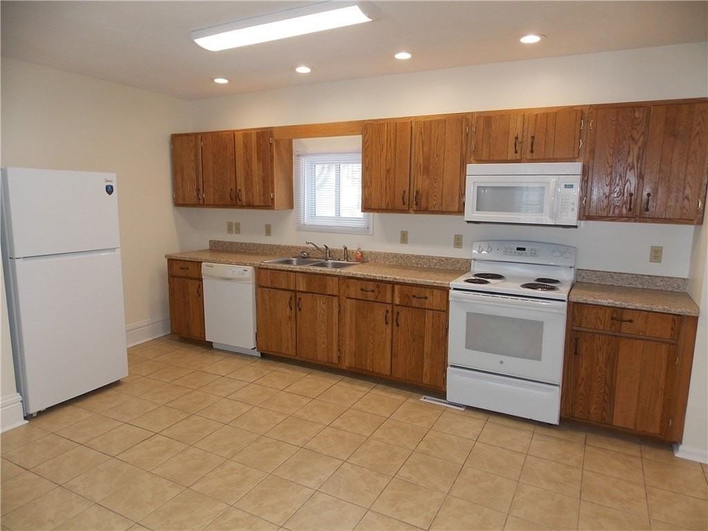 316 S Washington St #A - Photo 4 of 16