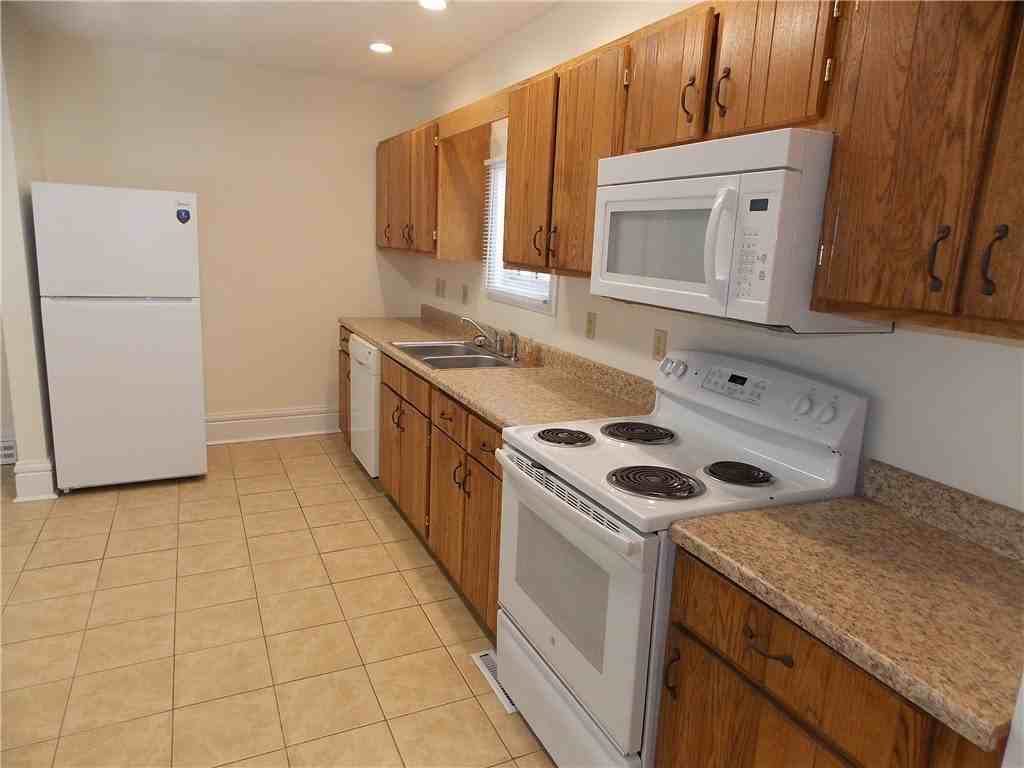 316 S Washington St #A - Photo 5 of 16