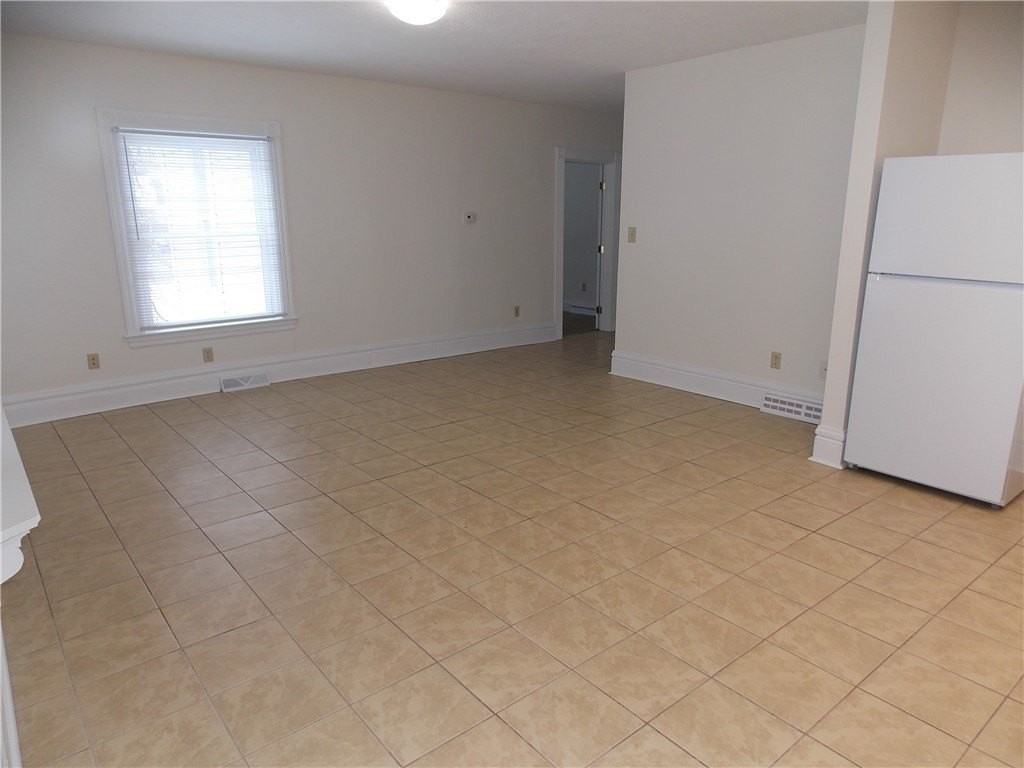 316 S Washington St #A - Photo 6 of 16