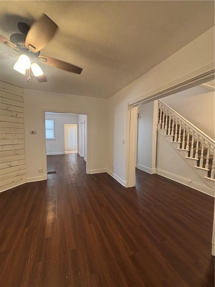 355 6th St - Photo 4 of 21