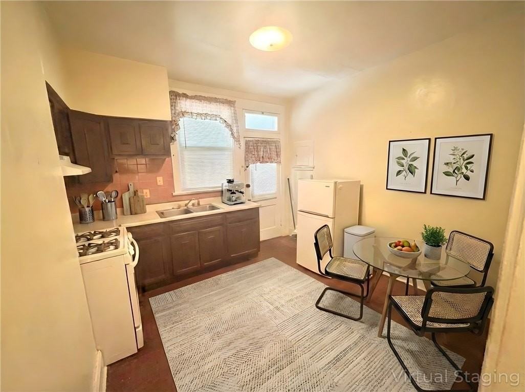 1621 Westfield St - Photo 3 of 6