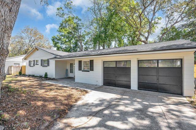 14396 Aqua Vista Rd N - Photo 2 of 8