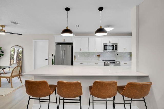 14396 Aqua Vista Rd N - Photo 4 of 8