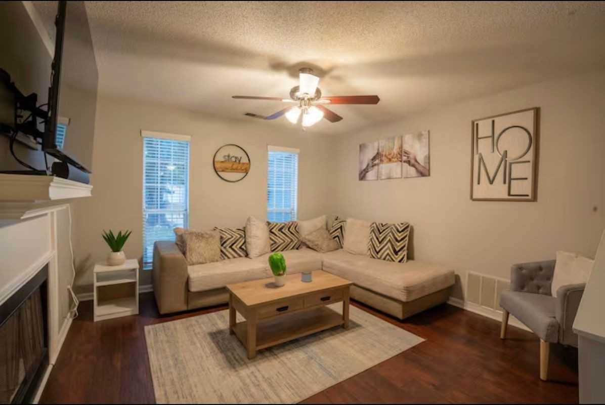 1961 Abbey Province - Photo 3 of 10