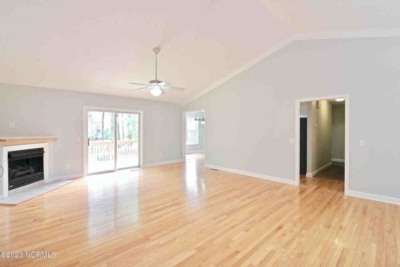 55 Diamondhead Dr S - Photo 2 of 23