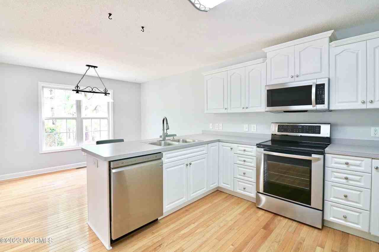 55 Diamondhead Dr S - Photo 3 of 23