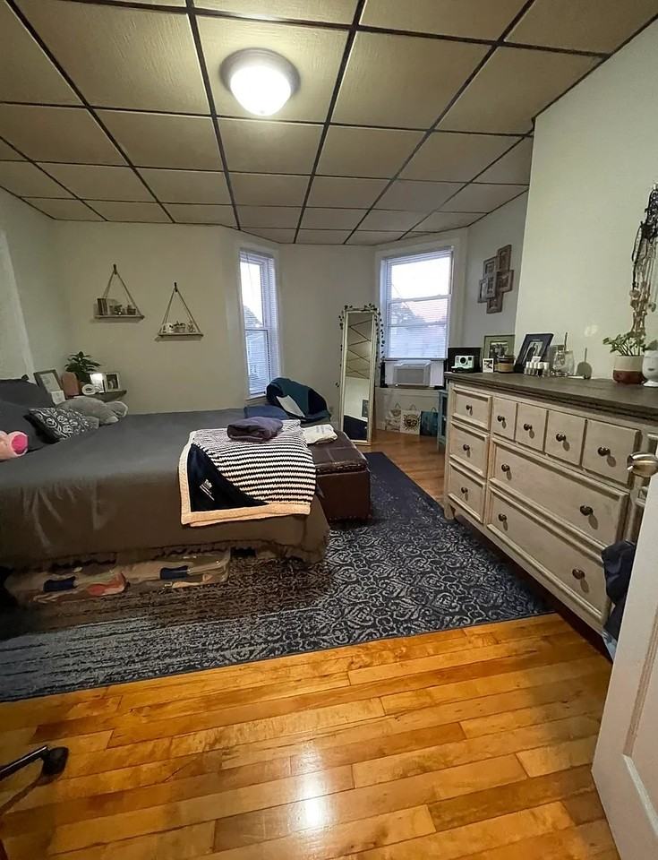 77 Lyman Ave #2 - Photo 2 of 6