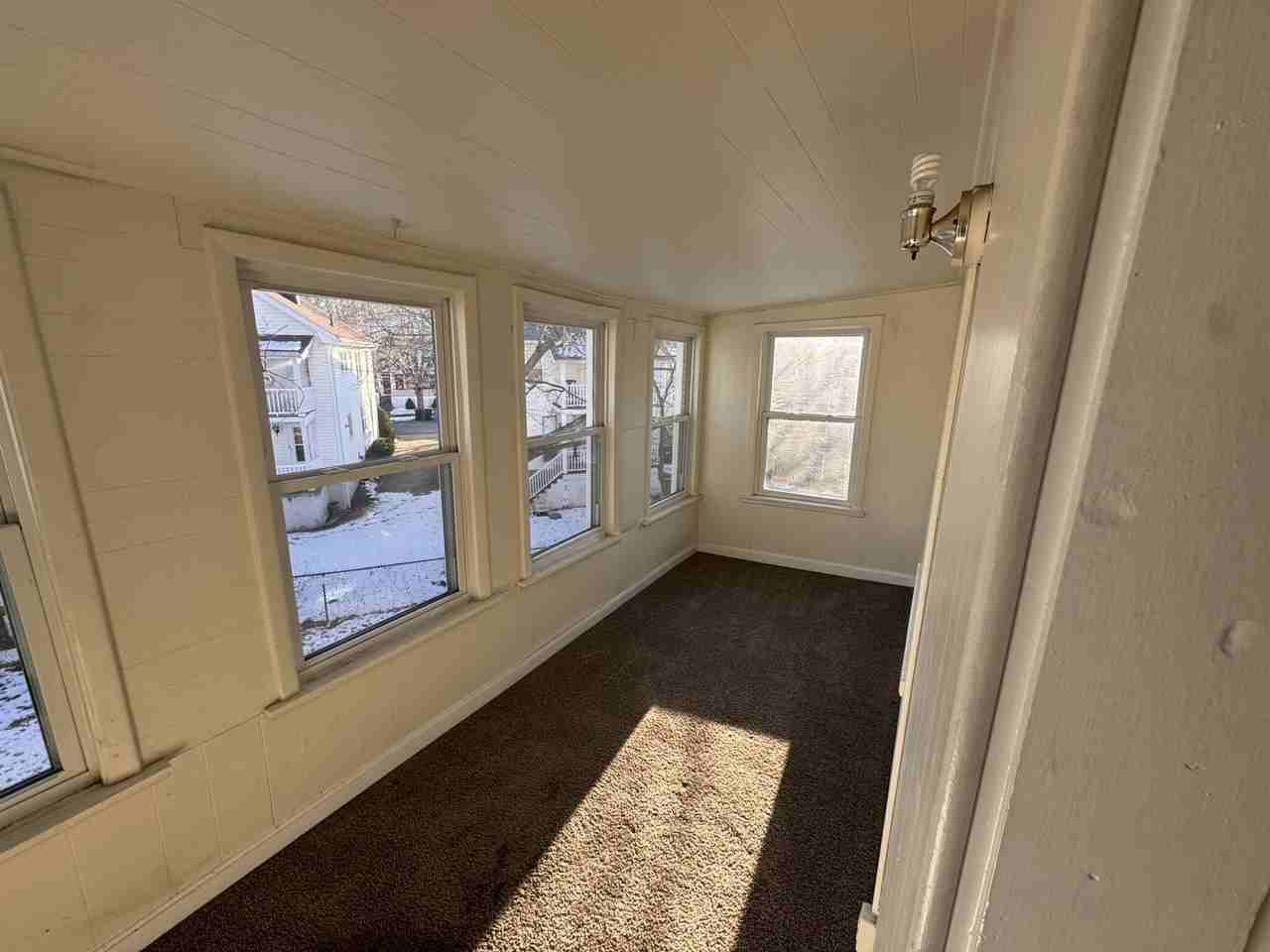 42 Wilson Ave - Photo 4 of 19