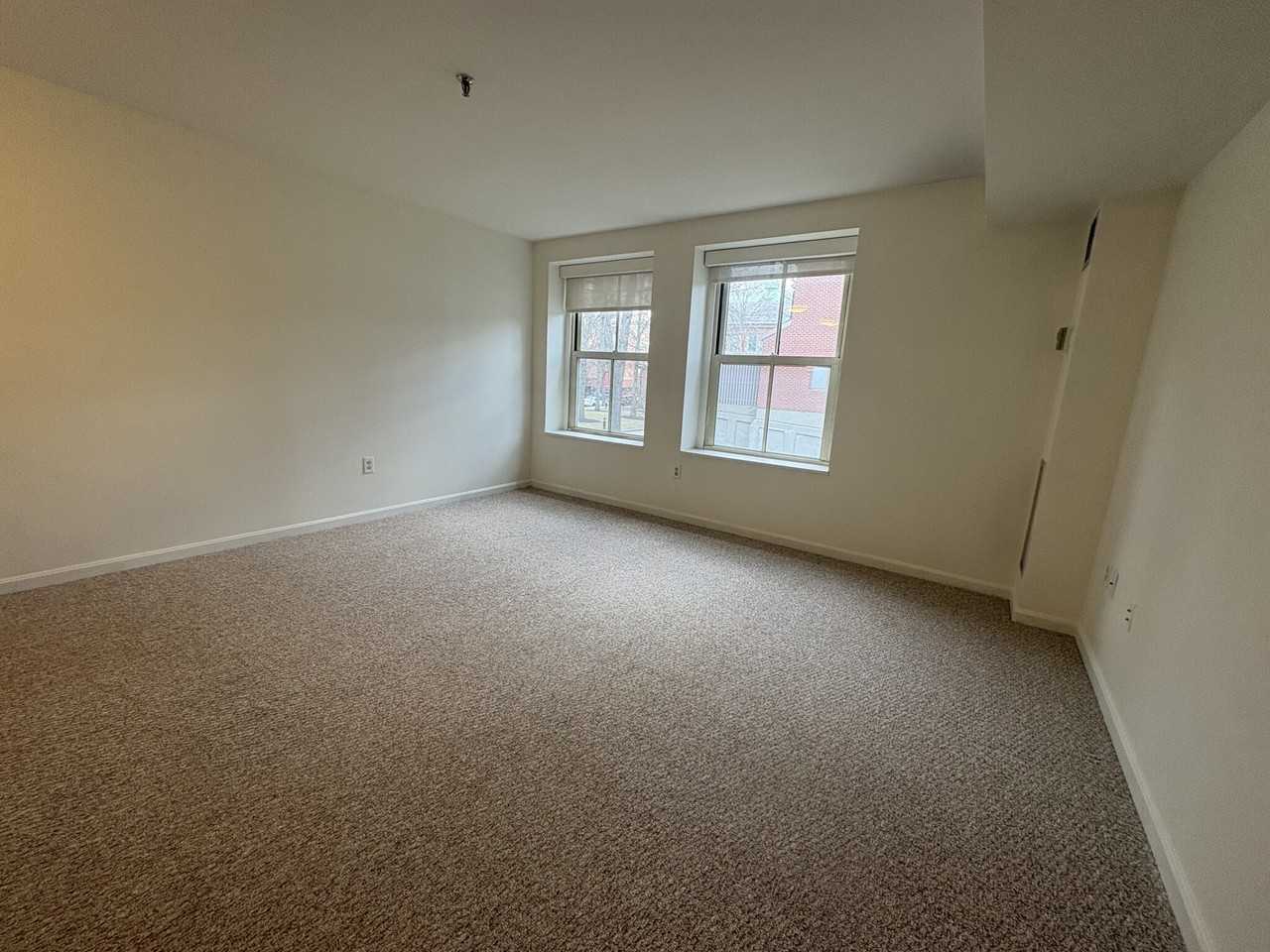 103 9th St #211F - Photo 3 of 13