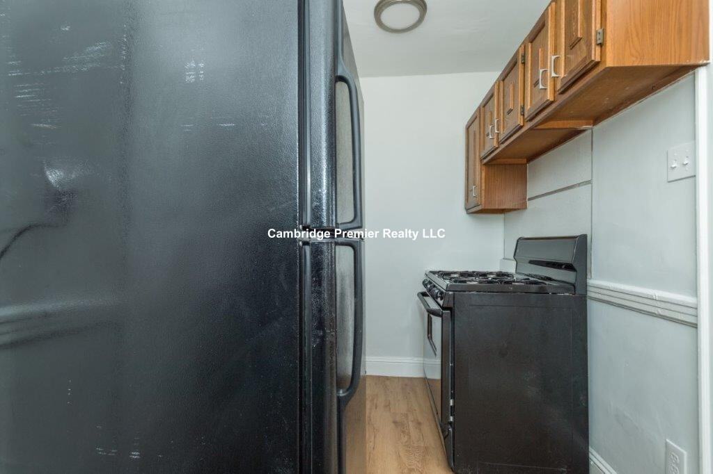 Highland Ave #17 - Photo 2 of 8