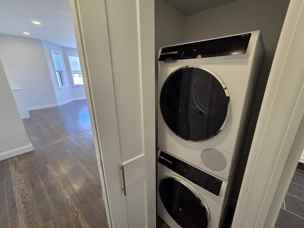 Queensberry St #4 - Photo 7 of 13