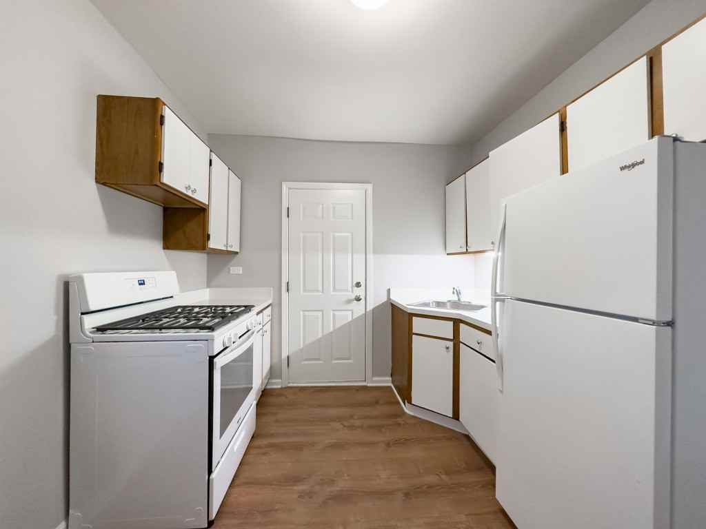 5744 N Winthrop Ave #P401 - Photo 7 of 20