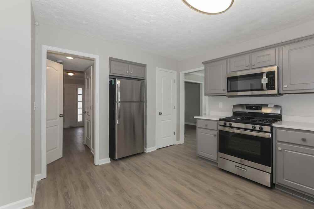 2403 Scarlet Ln Se - Photo 7 of 17